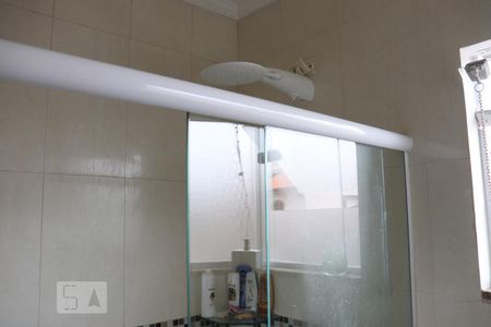 Casa à venda com 196m², 3 quartos e 6 vagasBanheiro da Suíte 1