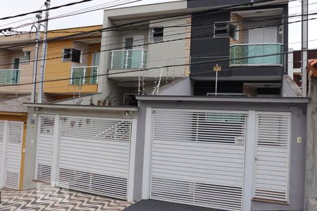 Casa à venda com 196m², 3 quartos e 6 vagasFachada