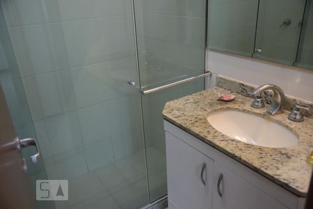 Apartamento à venda com 84m², 3 quartos e 1 vagaBanheiro Social