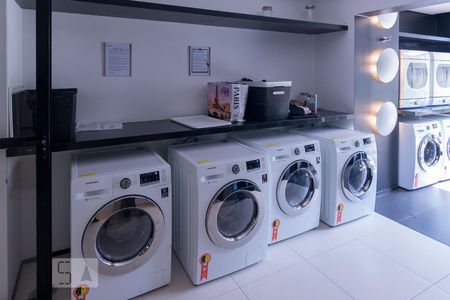 Studio à venda com 29m², 1 quarto e 1 vaga Studio à venda com 29m², 1 quarto e 1 vagaLavanderia