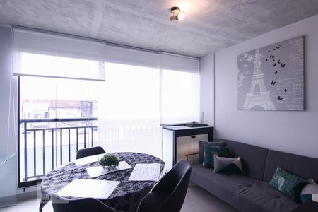 Studio à venda com 29m², 1 quarto e 1 vaga Studio à venda com 29m², 1 quarto e 1 vagaVaranda