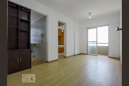 Sala de apartamento para alugar com 1 quarto, 34m² em Aclimação, São Paulo