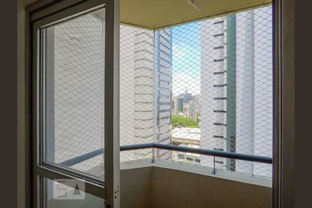 Sacada de apartamento para alugar com 1 quarto, 34m² em Aclimação, São Paulo