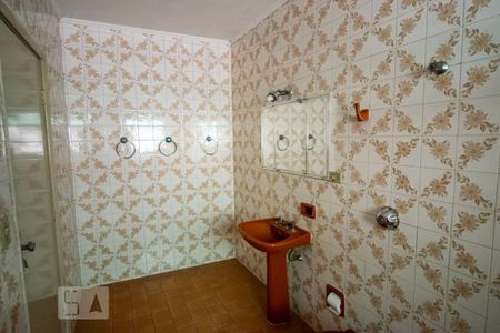 Casa à venda com 294m², 3 quartos e 4 vagasBanheiro