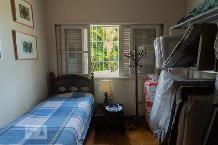 Casa à venda com 337m², 5 quartos e 3 vagasQuarto 1