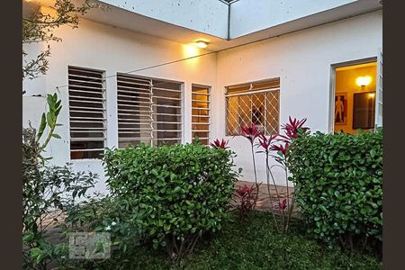 Casa à venda com 337m², 5 quartos e 3 vagasEdícula