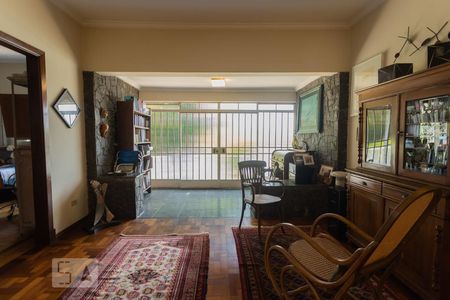 Casa à venda com 337m², 5 quartos e 3 vagasSala