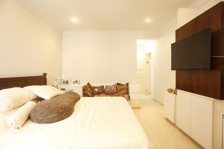 Apartamento à venda com 240m², 3 quartos e 2 vagasQuarto 1- Suíte