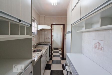 Apartamento à venda com 83m², 3 quartos e 2 vagas Apartamento à venda com 83m², 3 quartos e 2 vagasCozinha