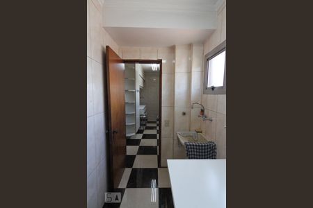 Apartamento à venda com 83m², 3 quartos e 2 vagas Apartamento à venda com 83m², 3 quartos e 2 vagasÁrea de Serviço