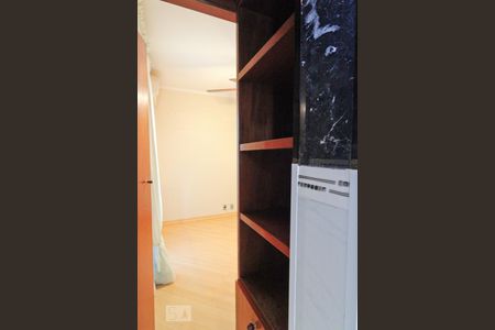 Apartamento à venda com 83m², 3 quartos e 2 vagas Apartamento à venda com 83m², 3 quartos e 2 vagasBanheiro da Suíte