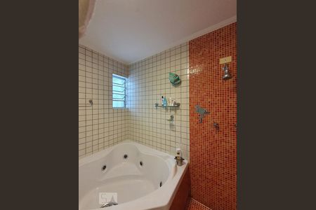 Casa à venda com 600m², 4 quartos e 11 vagas Casa à venda com 600m², 4 quartos e 11 vagasBanheiro da suíte 1