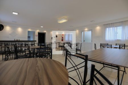 Apartamento à venda com 47m², 2 quartos e 1 vaga Apartamento à venda com 47m², 2 quartos e 1 vagaÁrea comum - Salão de festas