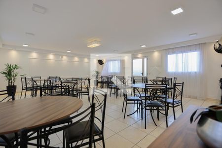 Apartamento à venda com 47m², 2 quartos e 1 vaga Apartamento à venda com 47m², 2 quartos e 1 vagaÁrea comum - Salão de festas