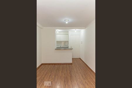Sala de apartamento para alugar com 2 quartos, 68m² em Taboão, São Paulo