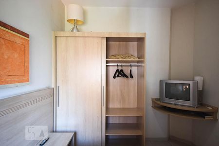 Apartamento para alugar com 50m², 1 quarto e 1 vaga Apartamento para alugar com 50m², 1 quarto e 1 vagaArmário do quarto