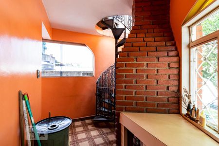 Casa à venda com 337m², 3 quartos e 2 vagas1o. Andar - Churrasqueira