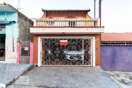 Casa à venda com 337m², 3 quartos e 2 vagasFachada da Residência