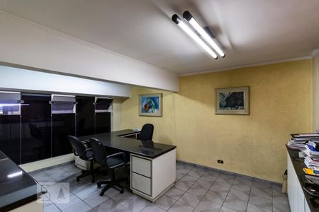 Casa à venda com 337m², 3 quartos e 2 vagasSalão comercial