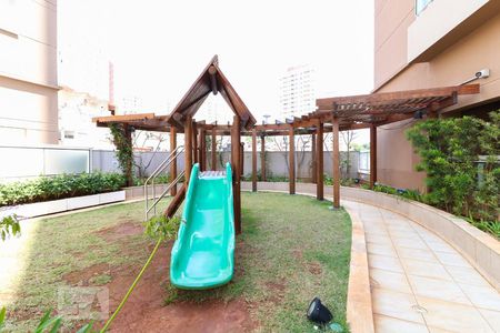 Apartamento para alugar com 49m², 2 quartos e 1 vaga Apartamento para alugar com 49m², 2 quartos e 1 vagaÁrea Comum - Playground