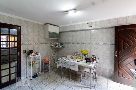 Apartamento à venda com 90m², 2 quartos e 2 vagasCozinha