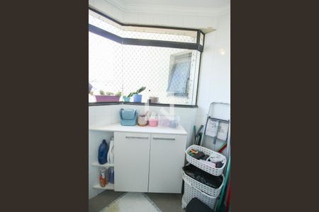 Apartamento à venda com 73m², 3 quartos e 2 vagas Apartamento à venda com 73m², 3 quartos e 2 vagasÁrea de Serviço