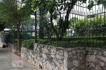 Apartamento para alugar com 77m², 2 quartos e 1 vagaFachada