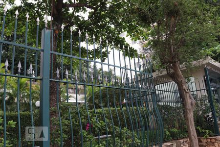 Fachada de apartamento para alugar com 2 quartos, 77m² em Vila Firmiano Pinto, São Paulo