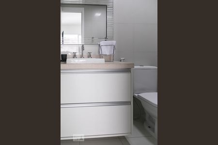 Apartamento à venda com 55m², 1 quarto e 1 vaga Apartamento à venda com 55m², 1 quarto e 1 vagaBanheiro