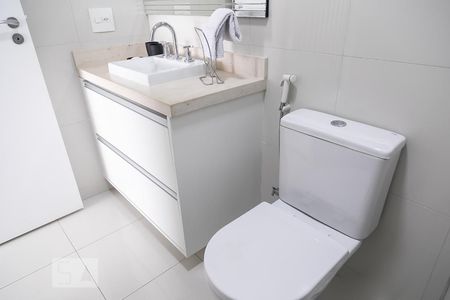 Apartamento à venda com 55m², 1 quarto e 1 vaga Apartamento à venda com 55m², 1 quarto e 1 vagaBanheiro