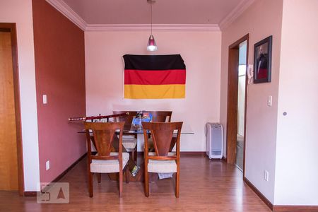 Sala de apartamento à venda com 2 quartos, 90m² em Padre Eustáquio, Belo Horizonte