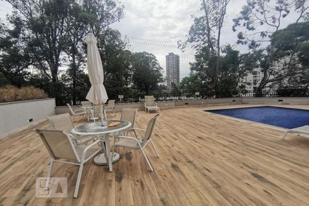 Studio para alugar com 38m², 1 quarto e 1 vaga Studio para alugar com 38m², 1 quarto e 1 vagaÁrea comum - Piscina