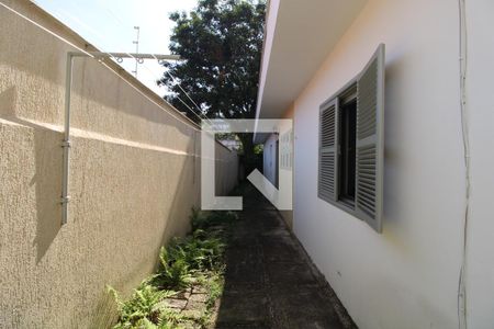 Casa para alugar com 530m², 3 quartos e 13 vagasQuintal lateral
