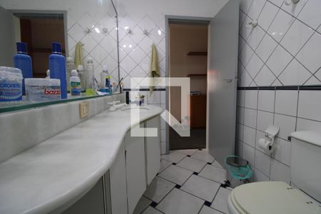 Casa para alugar com 530m², 3 quartos e 13 vagasBanheiro comum