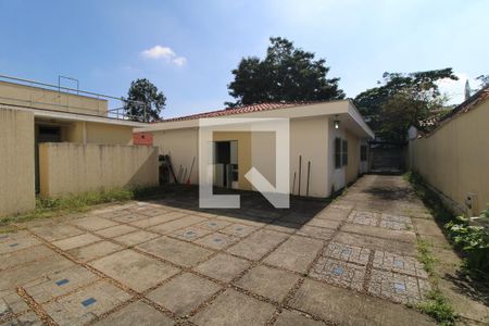 Casa para alugar com 530m², 3 quartos e 13 vagasFachada da casa