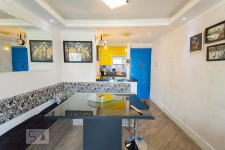 Sala de apartamento para alugar com 2 quartos, 47m² em Taboão, São Paulo