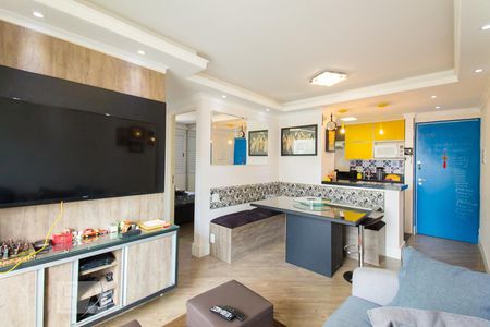 Sala de apartamento para alugar com 2 quartos, 47m² em Taboão, São Paulo