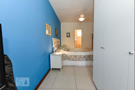 Apartamento à venda com 79m², 2 quartos e 1 vaga Apartamento à venda com 79m², 2 quartos e 1 vagaSuíte