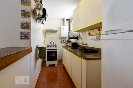 Apartamento à venda com 79m², 2 quartos e 1 vaga Apartamento à venda com 79m², 2 quartos e 1 vagaCozinha