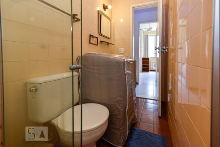 Apartamento à venda com 79m², 2 quartos e 1 vaga Apartamento à venda com 79m², 2 quartos e 1 vagaBanheiro Social