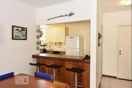 Apartamento à venda com 79m², 2 quartos e 1 vaga Apartamento à venda com 79m², 2 quartos e 1 vagaCozinha