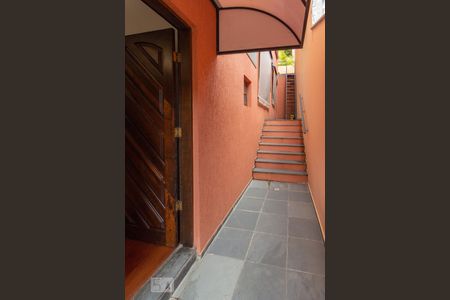 Casa à venda com 160m², 3 quartos e 2 vagas Casa à venda com 160m², 3 quartos e 2 vagasEntrada