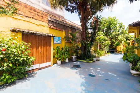 Casa à venda com 120m², 5 quartos e 2 vagasQuintal