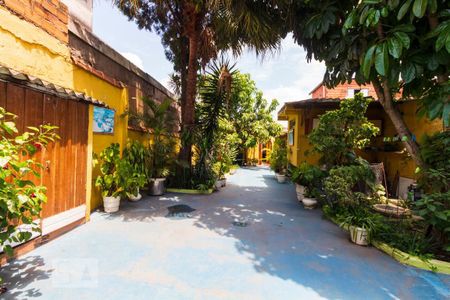 Casa à venda com 120m², 5 quartos e 2 vagasQuintal