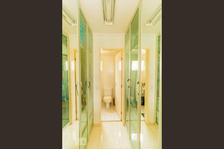 Apartamento à venda com 76m², 2 quartos e 1 vagaSuíte - Closet