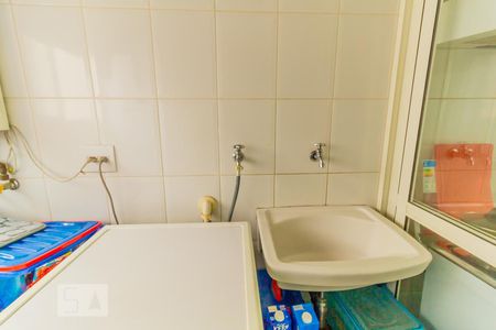Apartamento à venda com 76m², 2 quartos e 1 vagaÁrea de Serviço