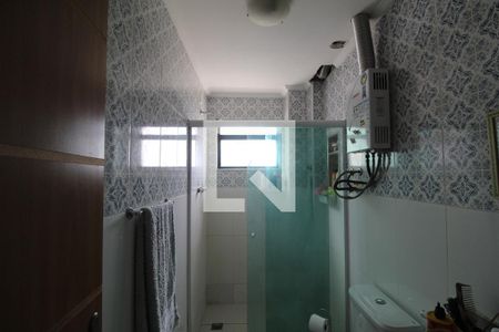 Apartamento à venda com 125m², 3 quartos e 1 vagaBanheiro do corredor