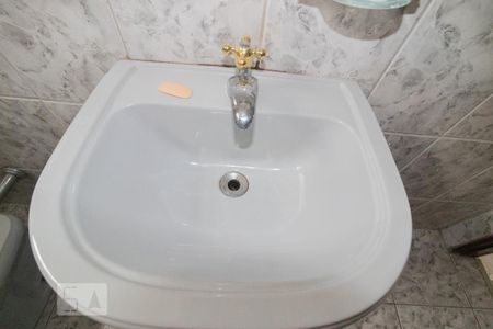 Casa à venda com 150m², 3 quartos e 1 vaga Casa à venda com 150m², 3 quartos e 1 vagaBanheiro da Suíte