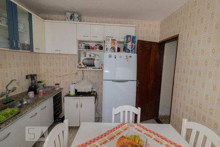 Casa à venda com 150m², 3 quartos e 1 vaga Casa à venda com 150m², 3 quartos e 1 vagaCozinha