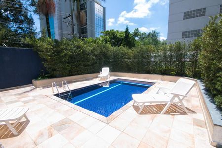 Apartamento à venda com 70m², 3 quartos e 1 vaga Apartamento à venda com 70m², 3 quartos e 1 vagaPiscina